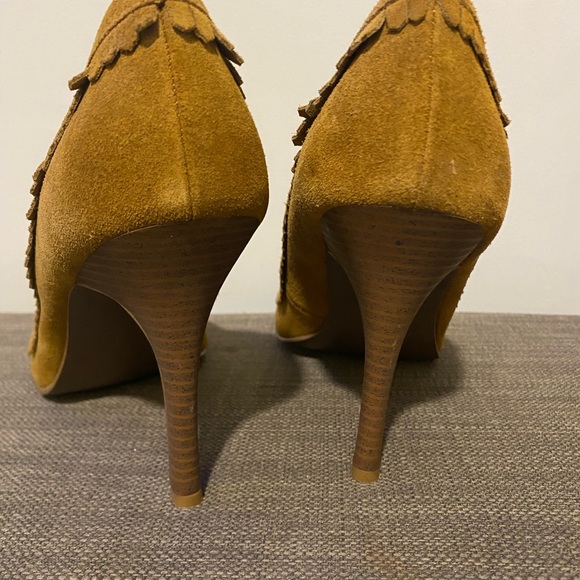MIA Open Toe Pump w/ Tassels - Picture 7 of 11